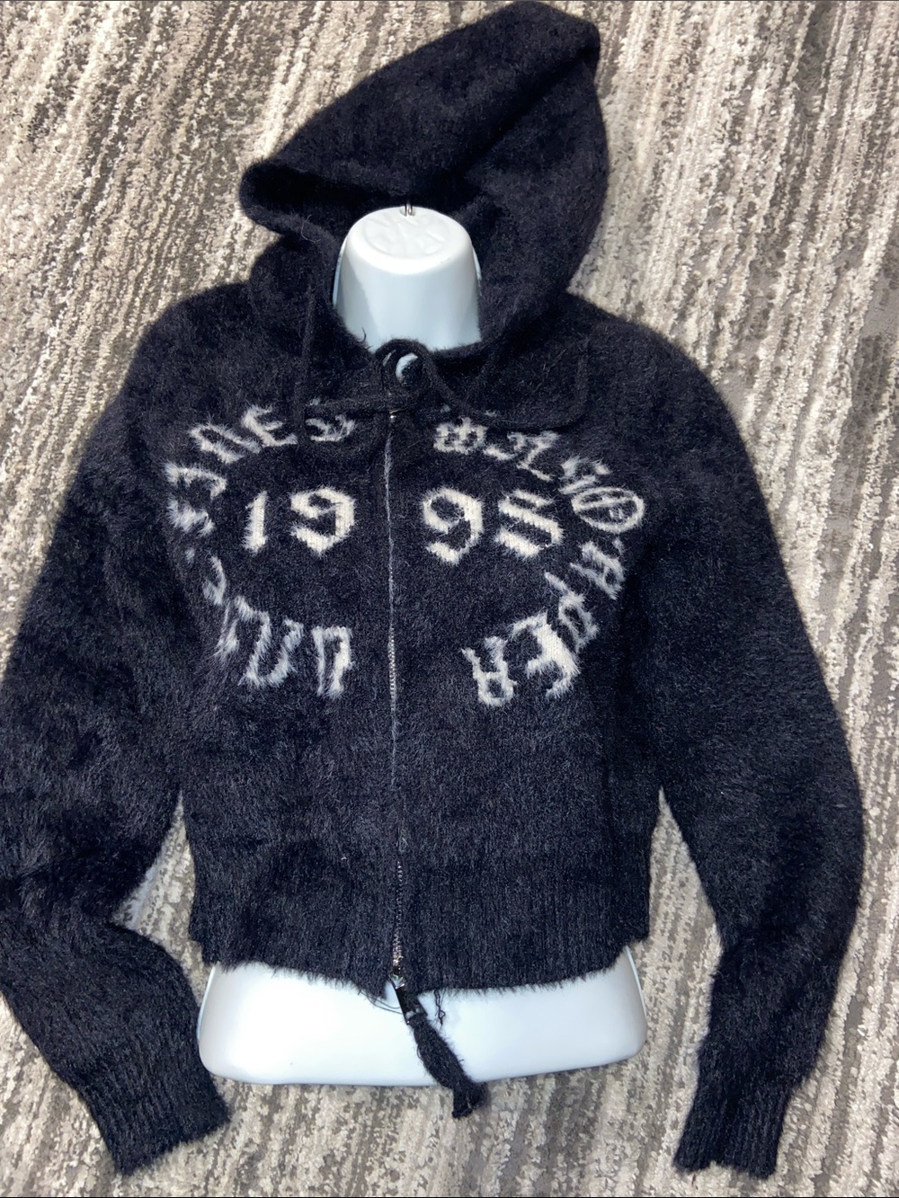 Apea black soft hoodie streetwear chiclara